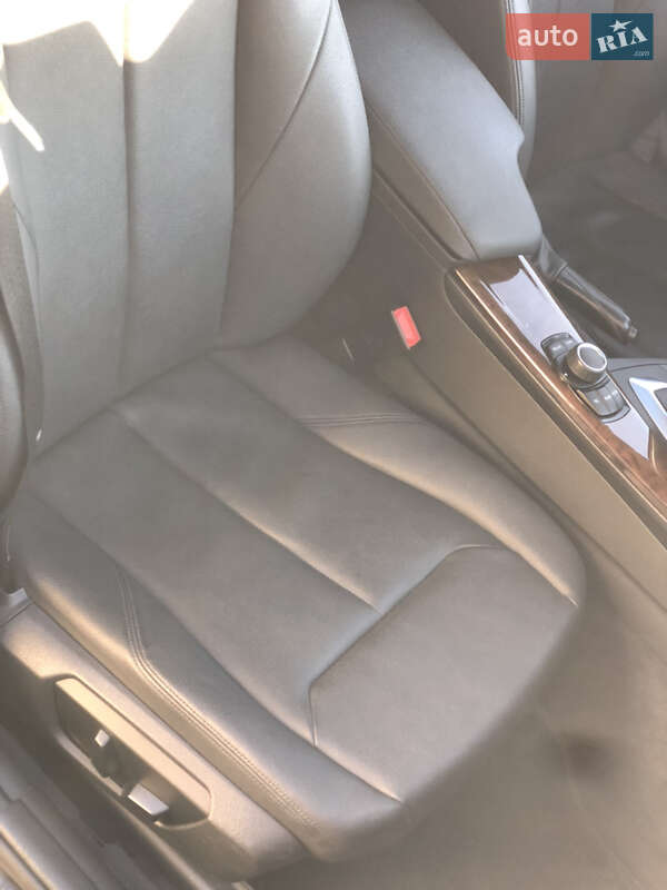 Седан BMW 3 Series 2015 в Києві