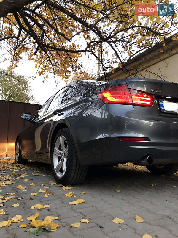 Седан BMW 3 Series 2015 в Києві