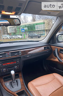 Седан BMW 3 Series 2011 в Одессе