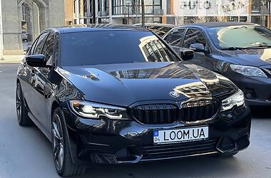 Седан BMW 3 Series 2019 в Киеве