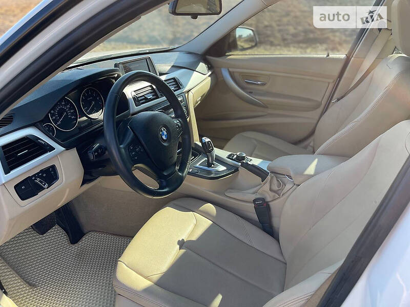 Седан BMW 3 Series 2014 в Львове фото 10 Седан BMW 3 Series 2014 в Львове