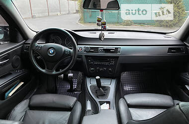 Седан BMW 3 Series 2005 в 