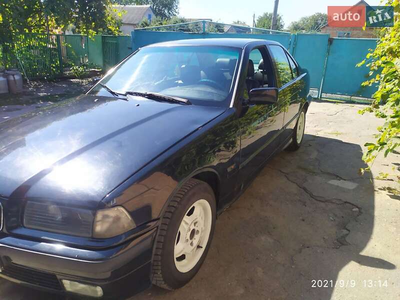 Седан BMW 3 Series 1994 в Казатине