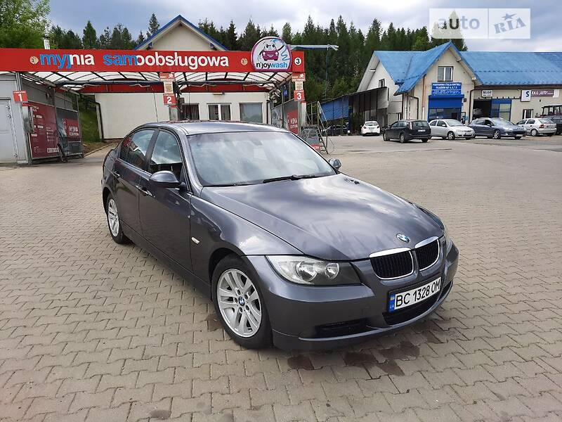 Седан BMW 3 Series 2006 в Львові