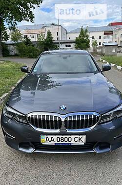 Седан BMW 3 Series 2019 в Києві