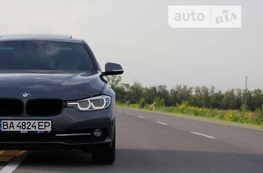 Седан BMW 3 Series 2016 в Кропивницком