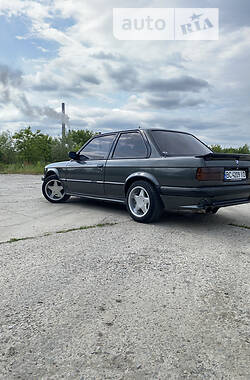 Купе BMW 3 Series 1987 в Каменке-Бугской