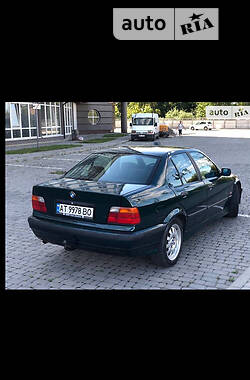 Седан BMW 3 Series 1995 в Коломиї