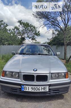 Седан BMW 3 Series 1995 в Полтаве
