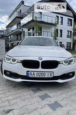 Седан BMW 3 Series 2017 в Тернополі