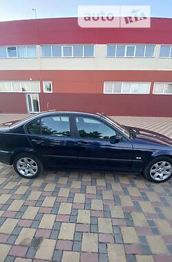 Седан BMW 3 Series 2000 в Гайсину