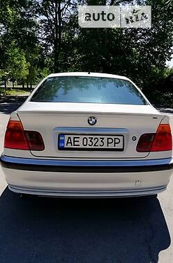 Седан BMW 3 Series 1999 в Соленом