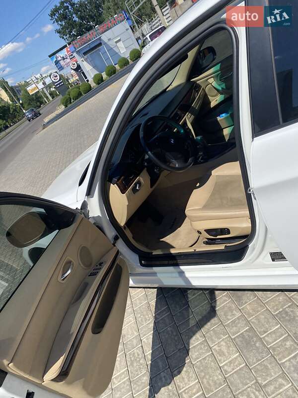 Седан BMW 3 Series 2010 в Одессе