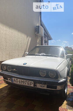 Купе BMW 3 Series 1985 в Ужгороді