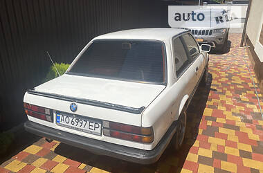 Купе BMW 3 Series 1985 в Ужгороді