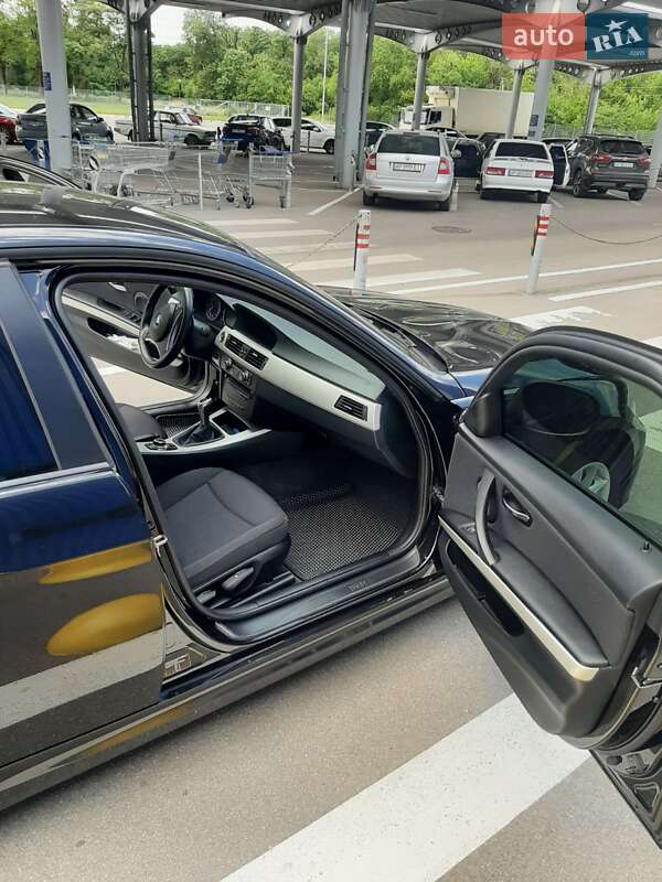 Универсал BMW 3 Series 2011 в Запорожье