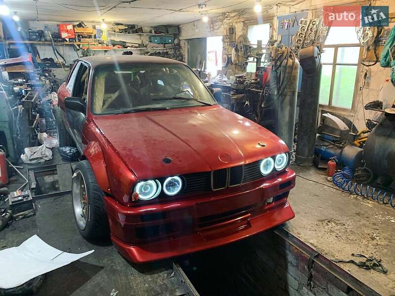 Седан BMW 3 Series 1985 в Харкові