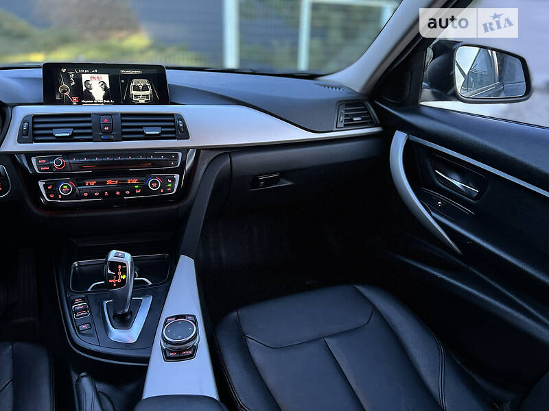 Седан BMW 3 Series 2016 в Одесі