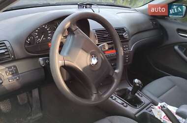 Седан BMW 3 Series 2003 в Першотравенске