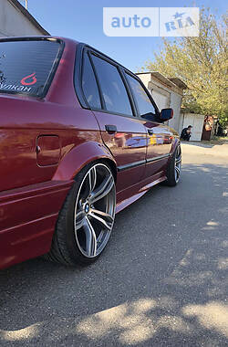 Седан BMW 3 Series 1986 в 