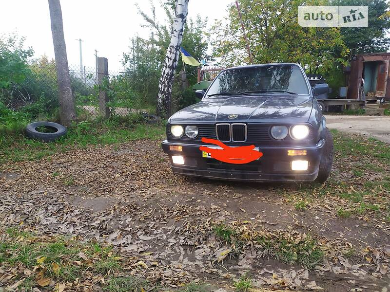 Седан BMW 3 Series 1989 в Львове