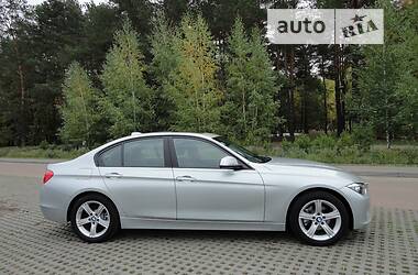 Седан BMW 3 Series 2015 в Киеве