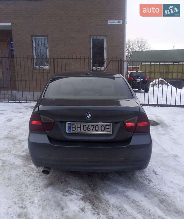 Седан BMW 3 Series 2006 в Мурованих Курилівцях