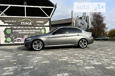 Седан BMW 3 Series 2010 в Миколаєві