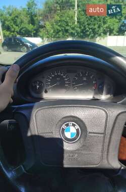 Седан BMW 3 Series 1991 в Кривом Роге