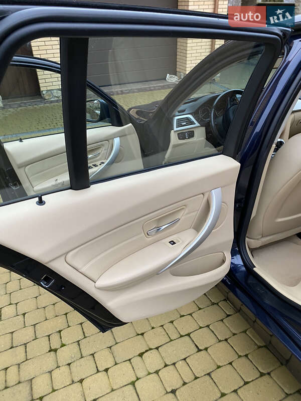 Универсал BMW 3 Series 2015 в Ровно