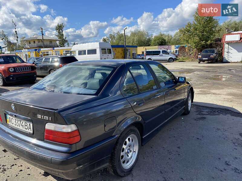 Седан BMW 3 Series 1998 в Львове