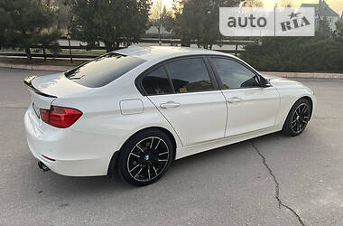 Седан BMW 3 Series 2013 в 
