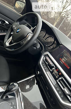 Седан BMW 3 Series 2019 в 