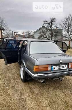 Седан BMW 3 Series 1986 в Галичі
