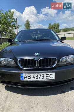 Седан BMW 3 Series 2004 в 