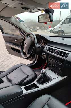 Универсал BMW 3 Series 2006 в  фото 23 Универсал BMW 3 Series 2006 в