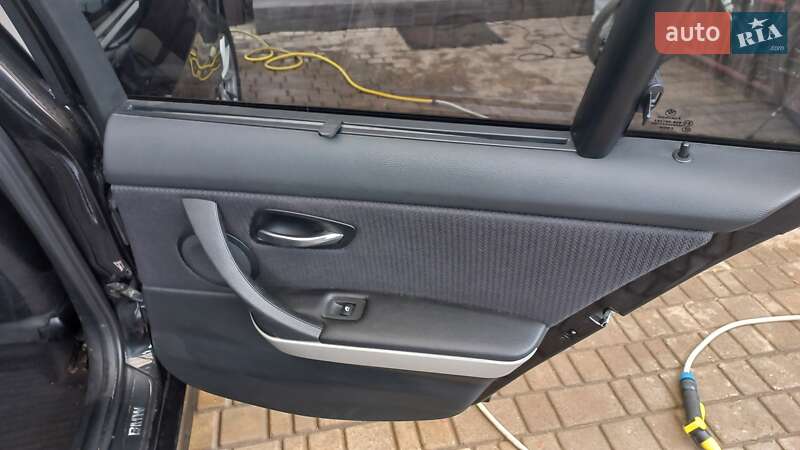 Універсал BMW 3 Series 2010 в Києві