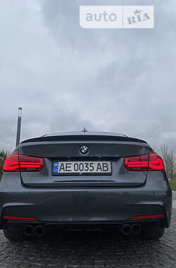 Седан BMW 3 Series 2015 в 