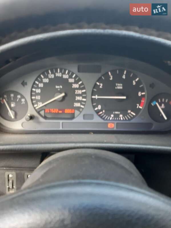 Седан BMW 3 Series 1994 в Полтаве