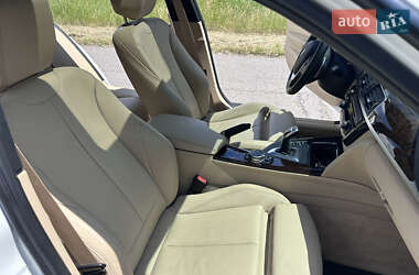 Седан BMW 3 Series 2015 в 