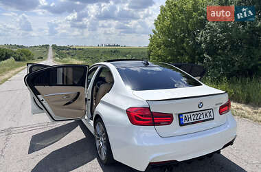 Седан BMW 3 Series 2015 в 