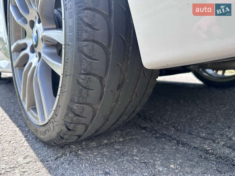 Седан BMW 3 Series 2015 в Києві