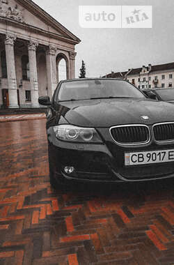 Седан BMW 3 Series 2009 в Чернігові