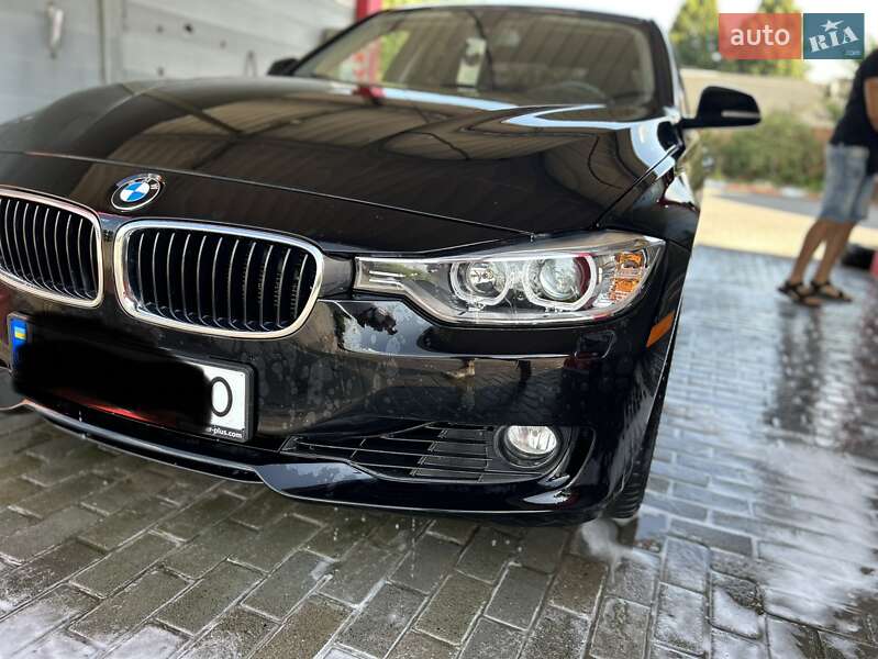 Седан BMW 3 Series 2014 в Млинове фото 31 Седан BMW 3 Series 2014 в Млинове