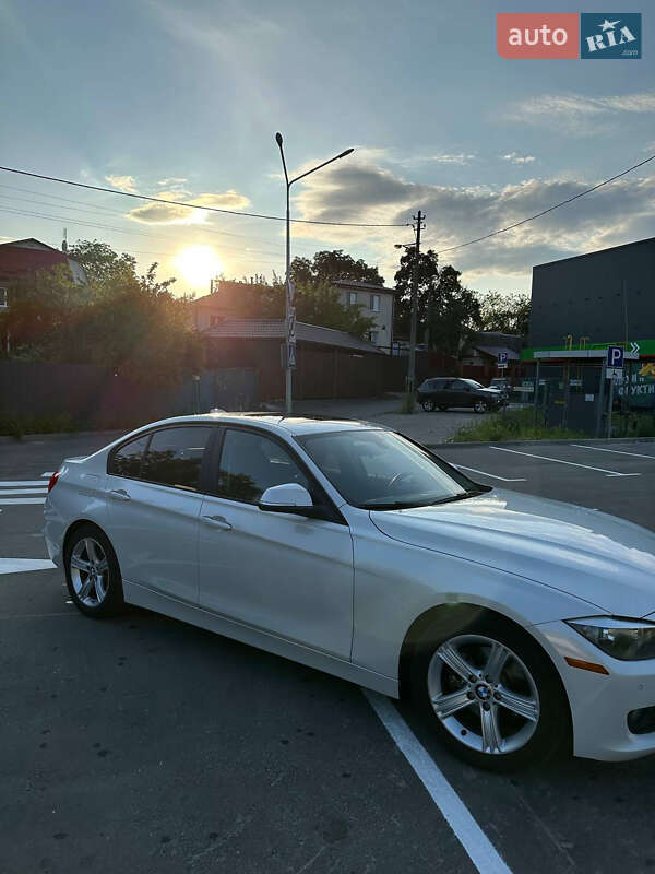 Седан BMW 3 Series 2013 в Киеве