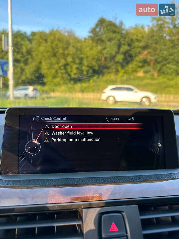 Седан BMW 3 Series 2013 в Киеве