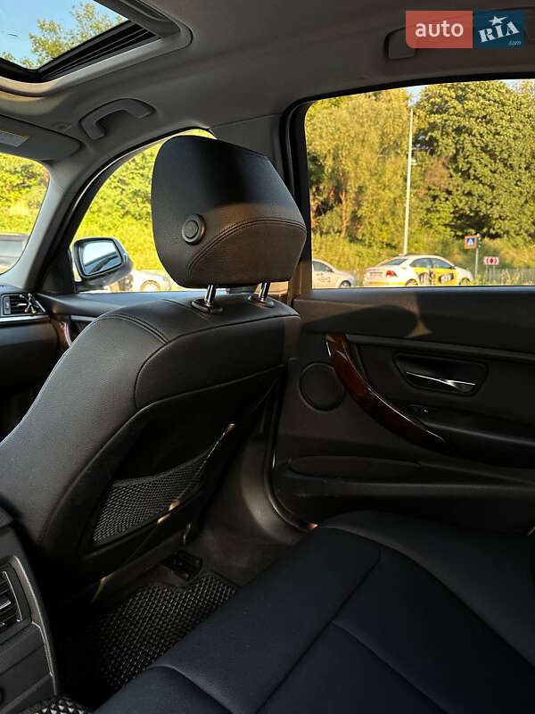 Седан BMW 3 Series 2013 в Киеве