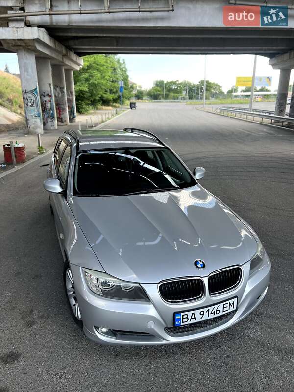 BMW 3 Series 2009