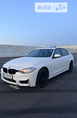 Седан BMW 3 Series 2015 в Львове