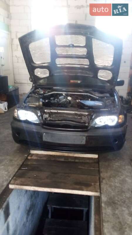 Седан BMW 3 Series 2003 в Києві